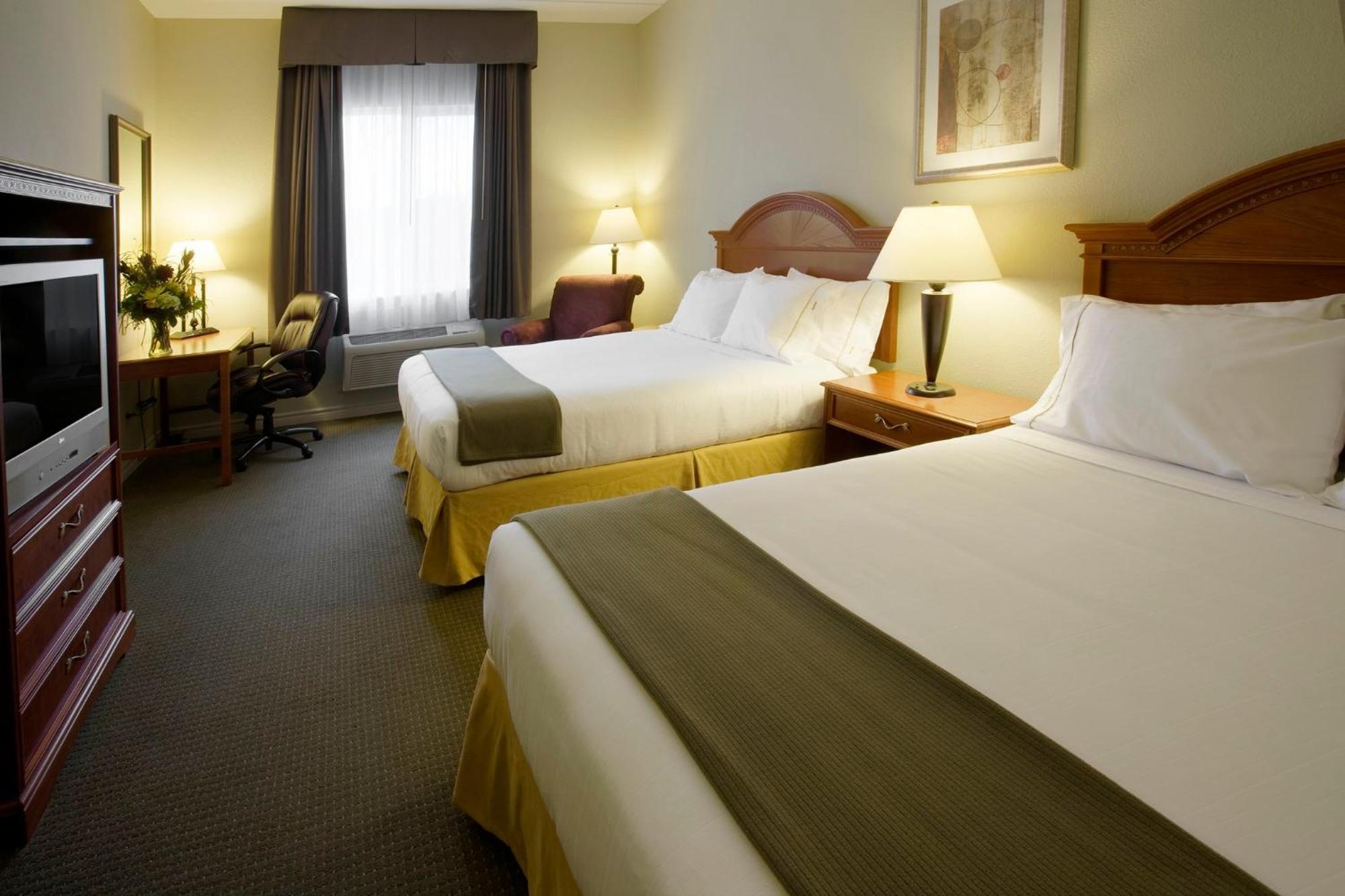 Holiday Inn Express Hotel & Suites 1000 Islands - Gananoque By Ihg Kültér fotó