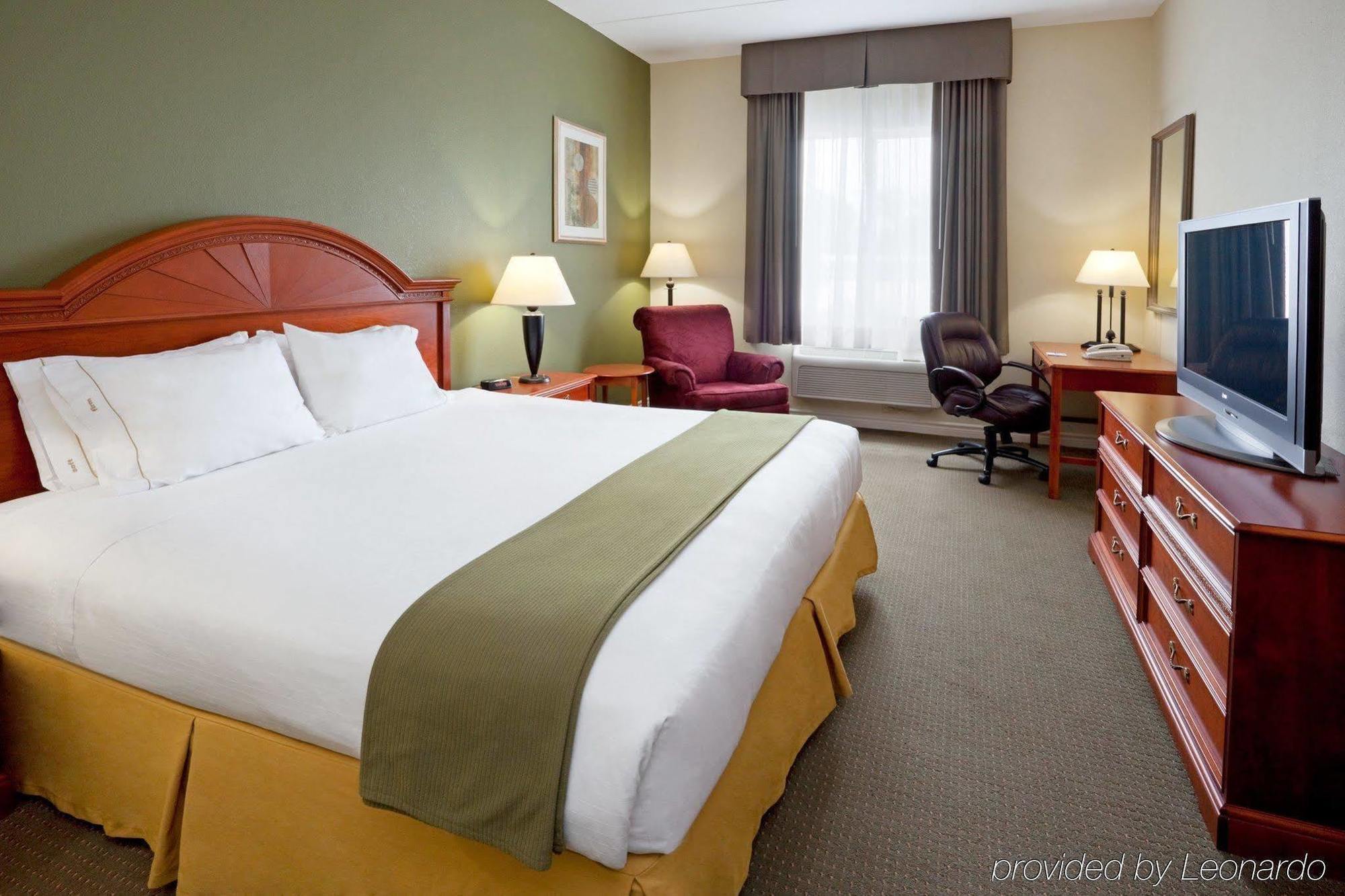 Holiday Inn Express Hotel & Suites 1000 Islands - Gananoque By Ihg Kültér fotó
