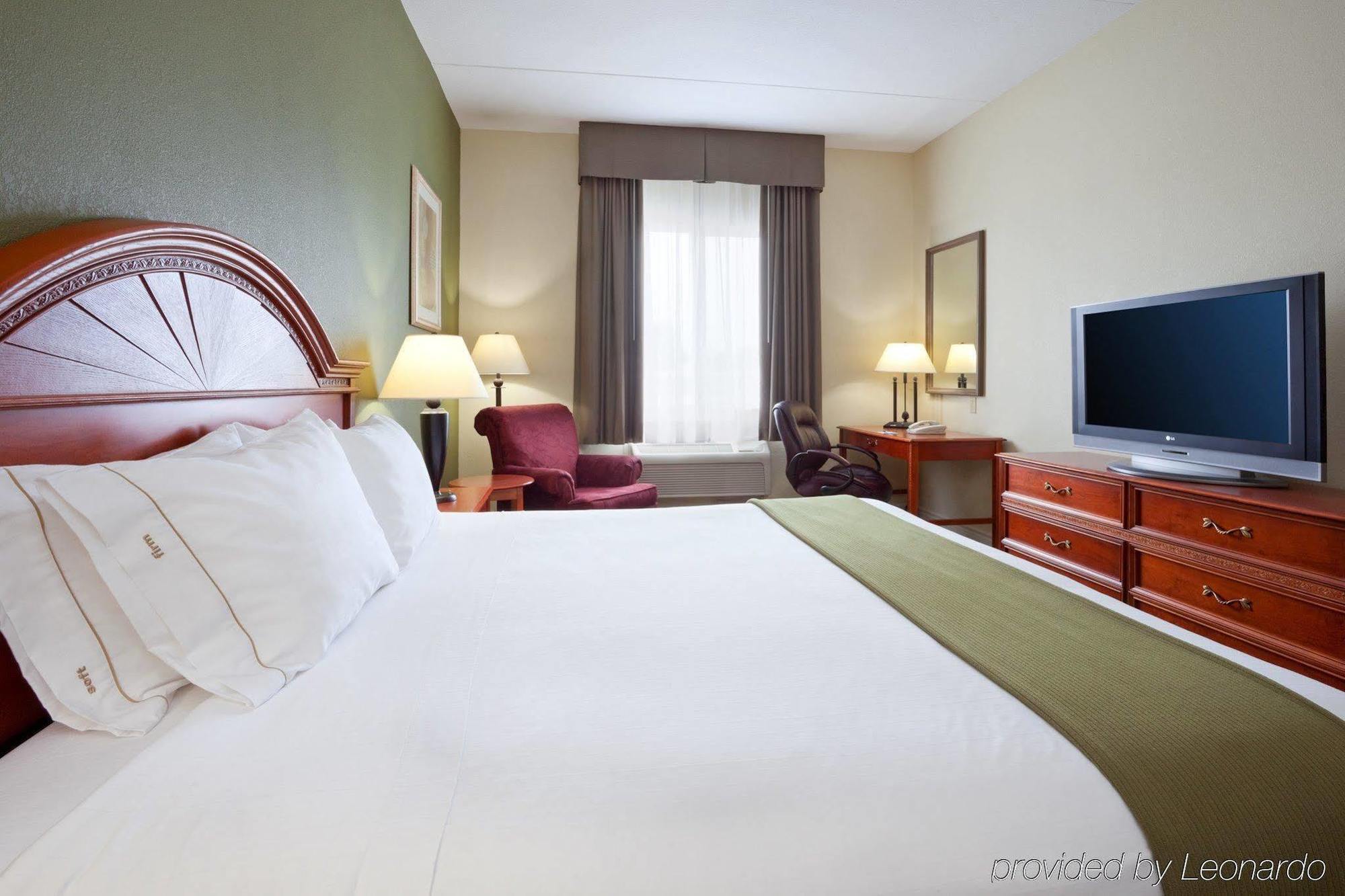 Holiday Inn Express Hotel & Suites 1000 Islands - Gananoque By Ihg Kültér fotó
